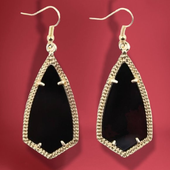 Jet Black Adelaide Earrings - Picture 8 of 9